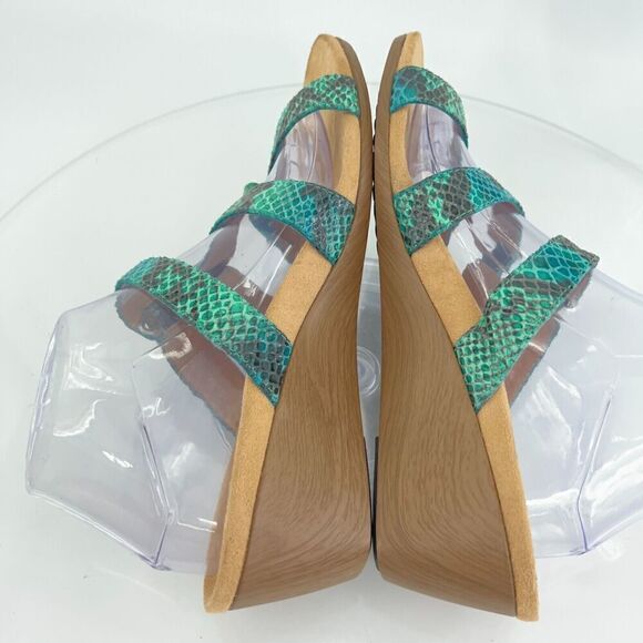 Vionic Women's Dwyn Sandal Size 10 Wedge Heel Slide Snake Patent Triple Strap - Picture 9 of 13